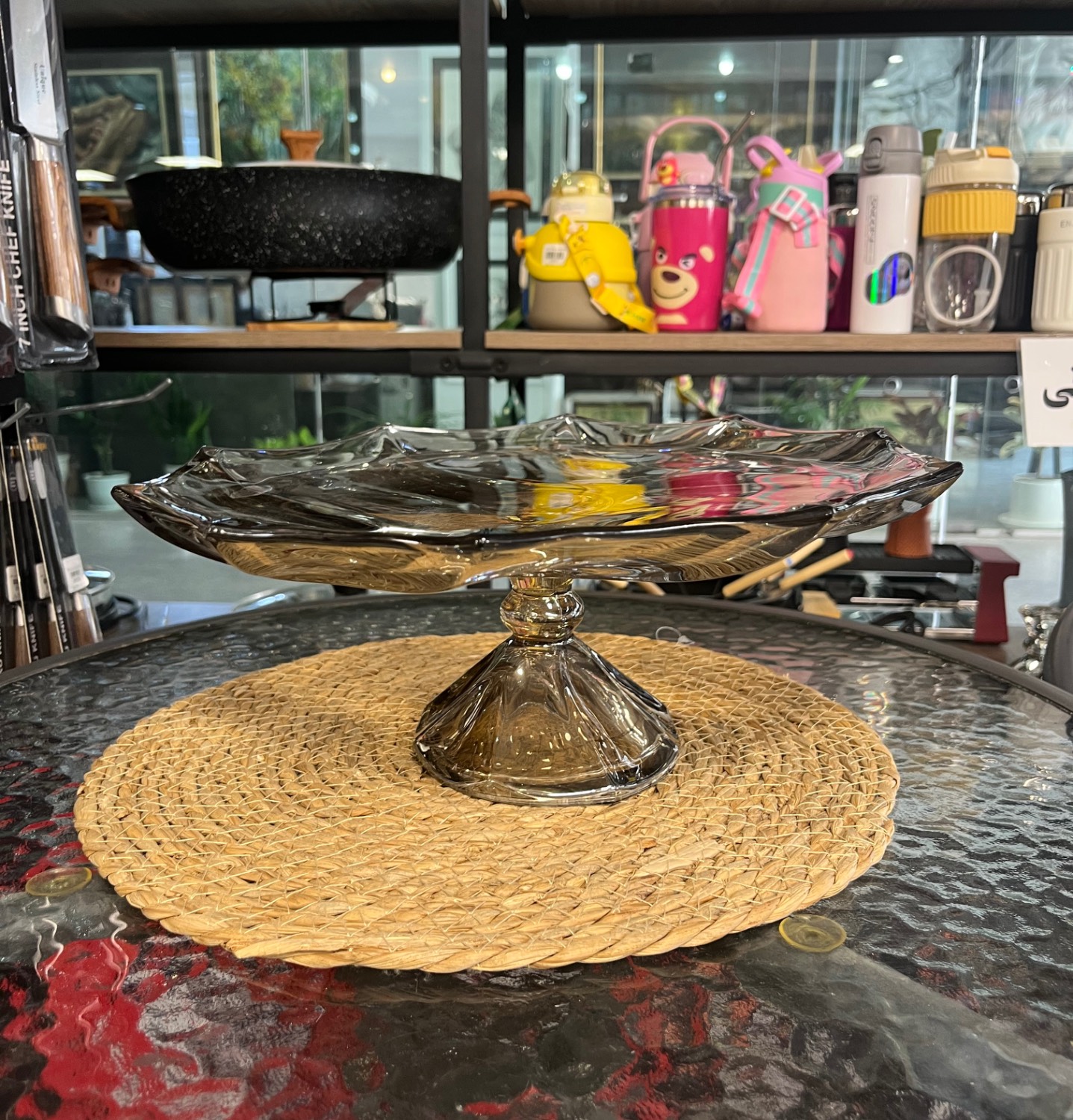 شیرینی خوری برند کالیپسو Calypso brand pastry dish