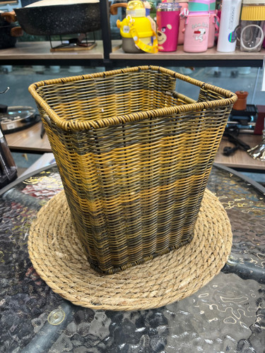 سطل کاغذ مربع حصیری برند گیتا Gita brand square wicker paper bin