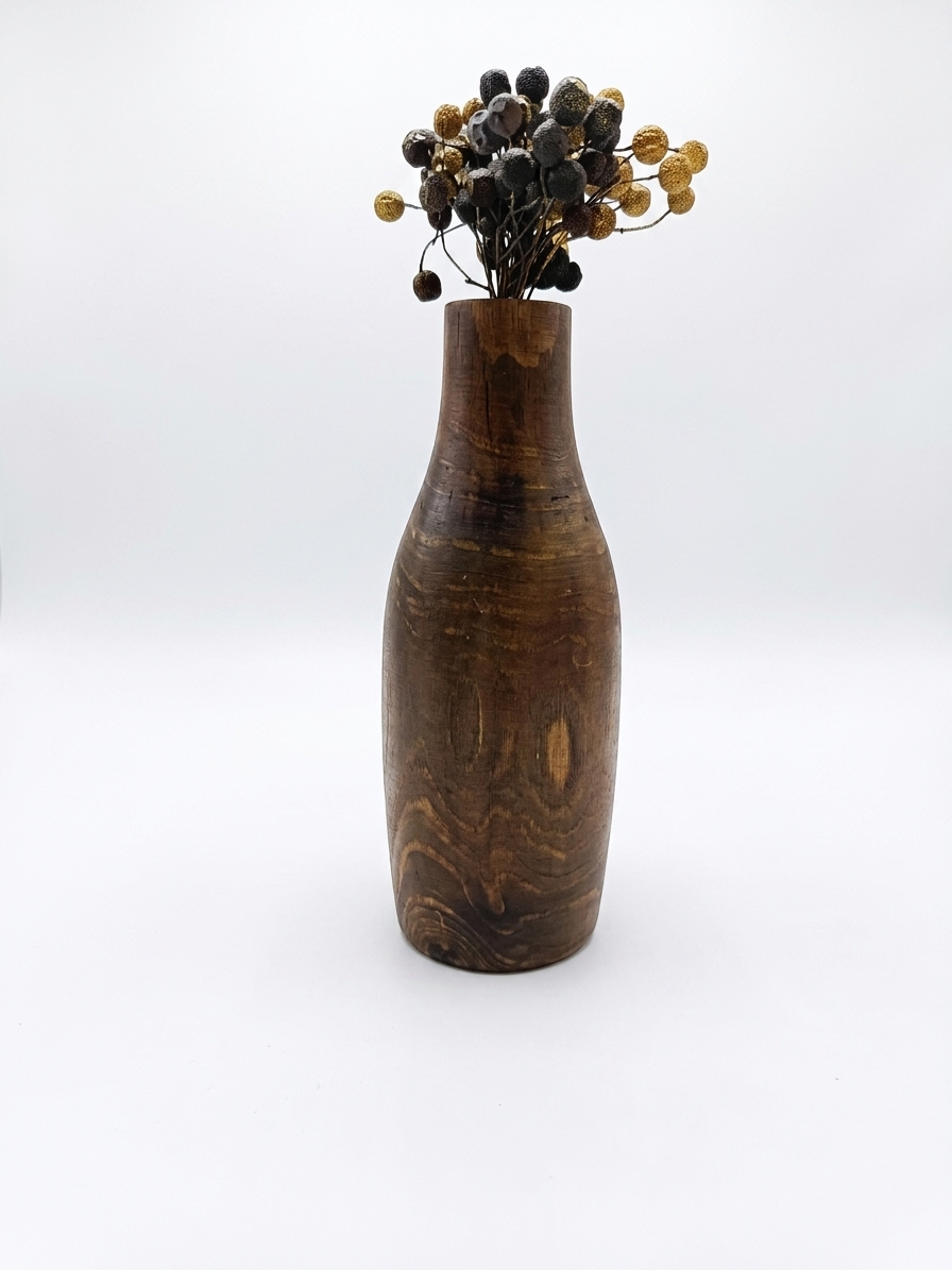 گلدان چوبی همراه با گل Wooden vase with flowers