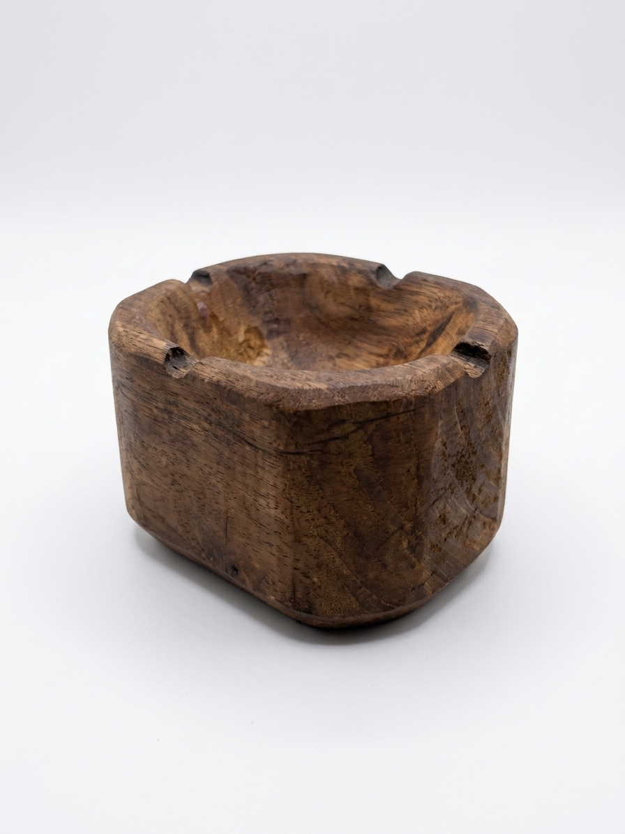 زیر سیگاری چوبی Wooden ashtray