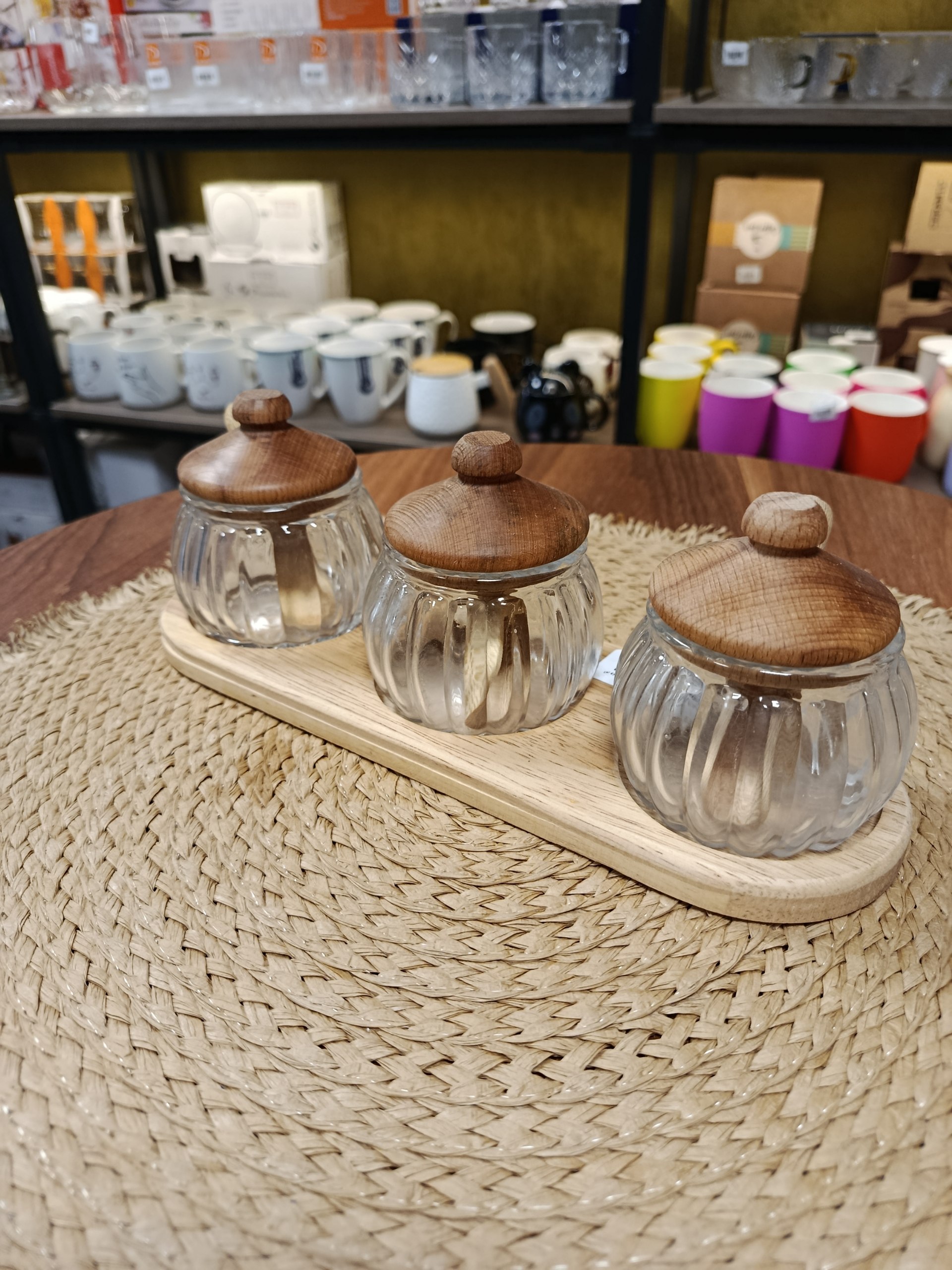 سرویس ادویه هاتی Hoti spice service