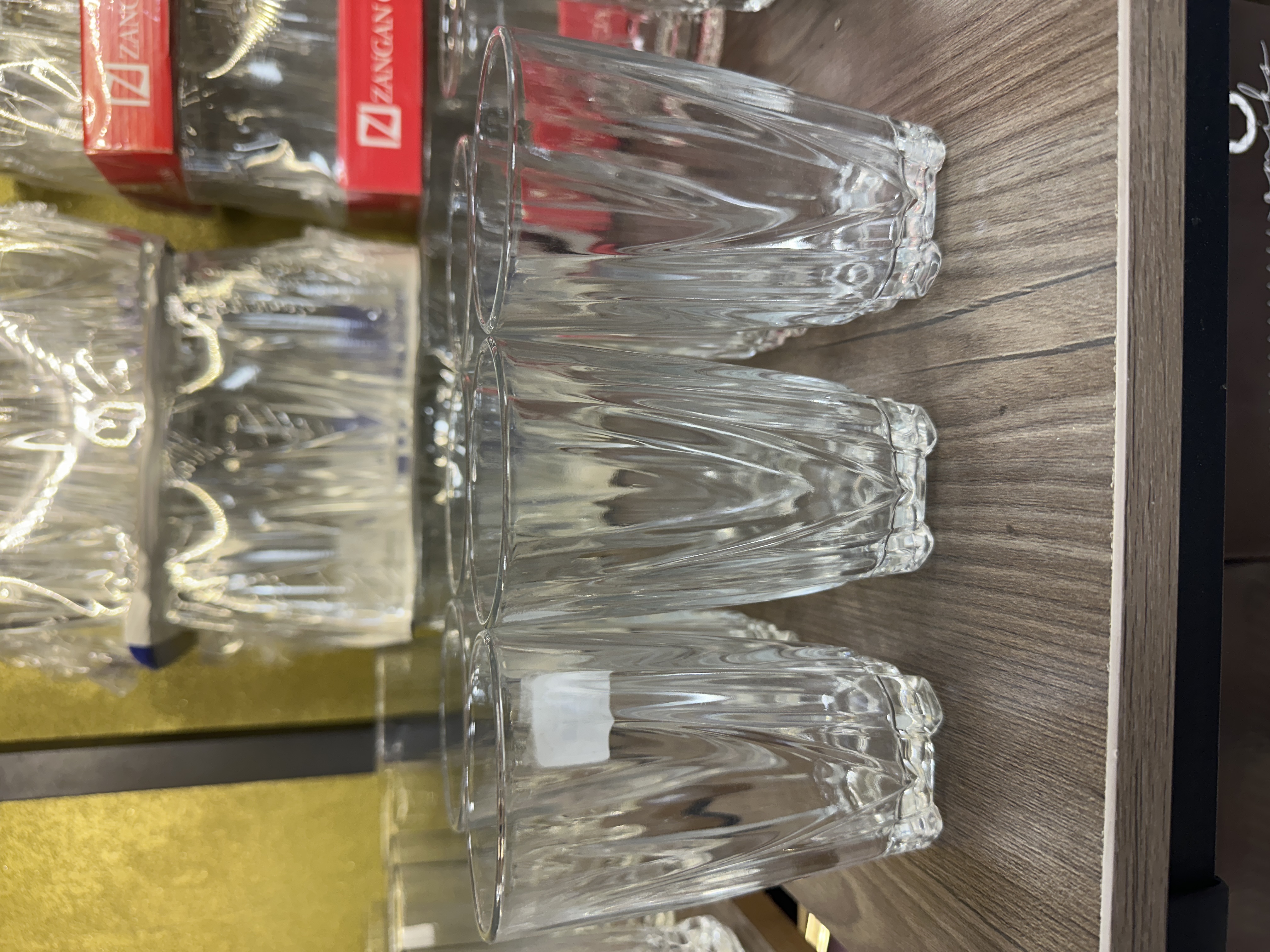 لیوان لیون Lyon glass