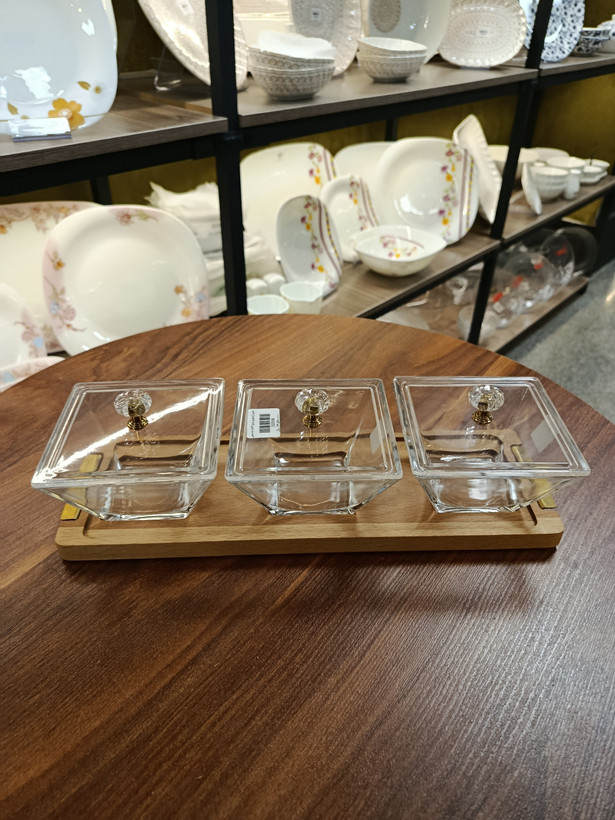 اردو خوردی مربع ۳ خانه پایه چوبی لیمون Limon Square 3-Compartment Appetizer Tray with Wooden Base
