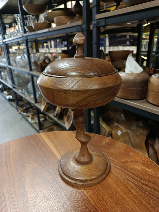 شکلات خوری بلند پایه لنگ Tall-stemmed "Lang" style chocolate dish