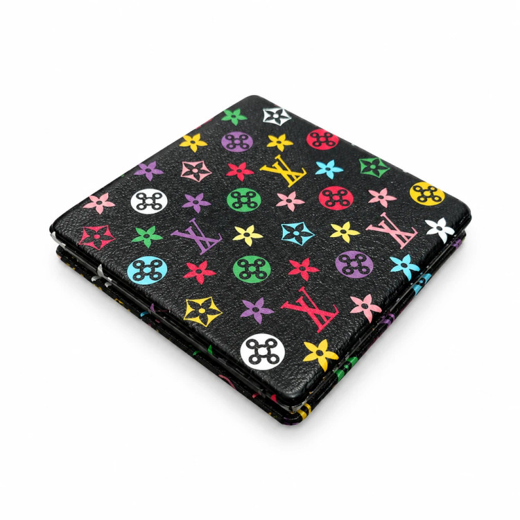 آینه جیبی طرح لویی ویتون Louis Vuitton-style pocket mirror