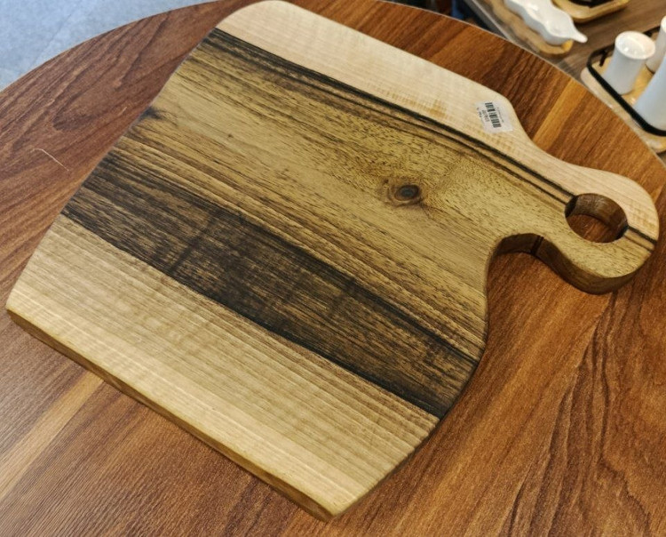تخته سرو چوبی دست ساز دسته دار Handmade wooden serving board with a handle